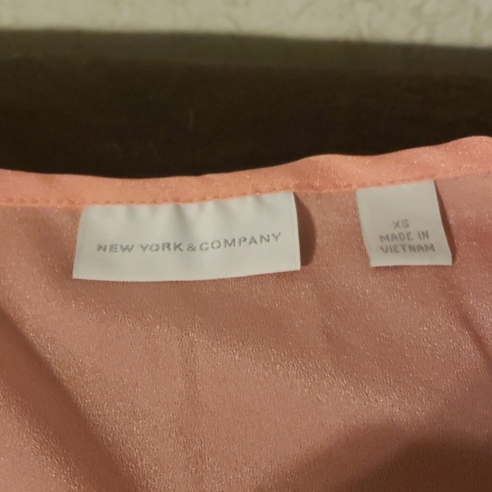 Pink blouse - Picture 2 of 2